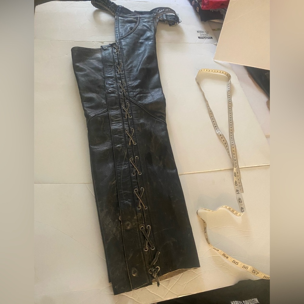 Harley Davidson Ladies Medium Tied Down Legs Chaps